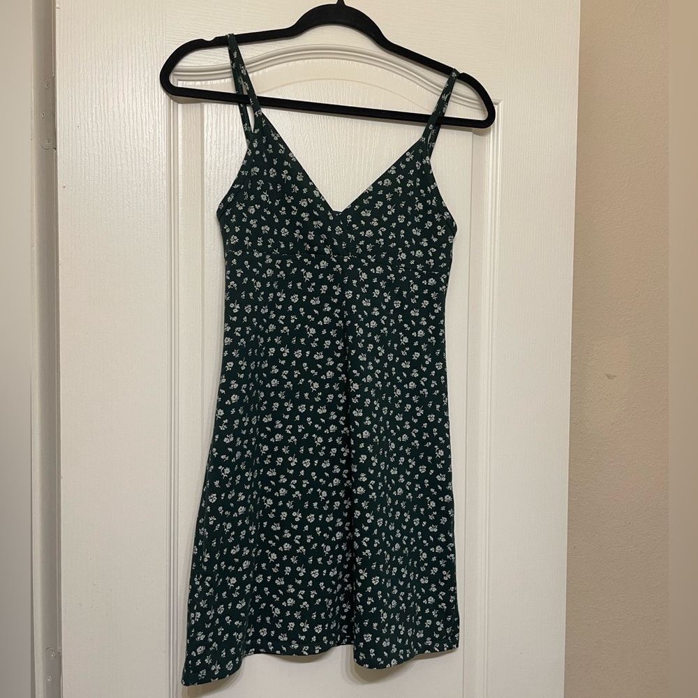 Brandy Melville green amara dress